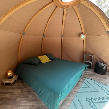 La Wigwam Bleu Du Domaine Du Pas De L'Ane Hotel Mios Luaran gambar