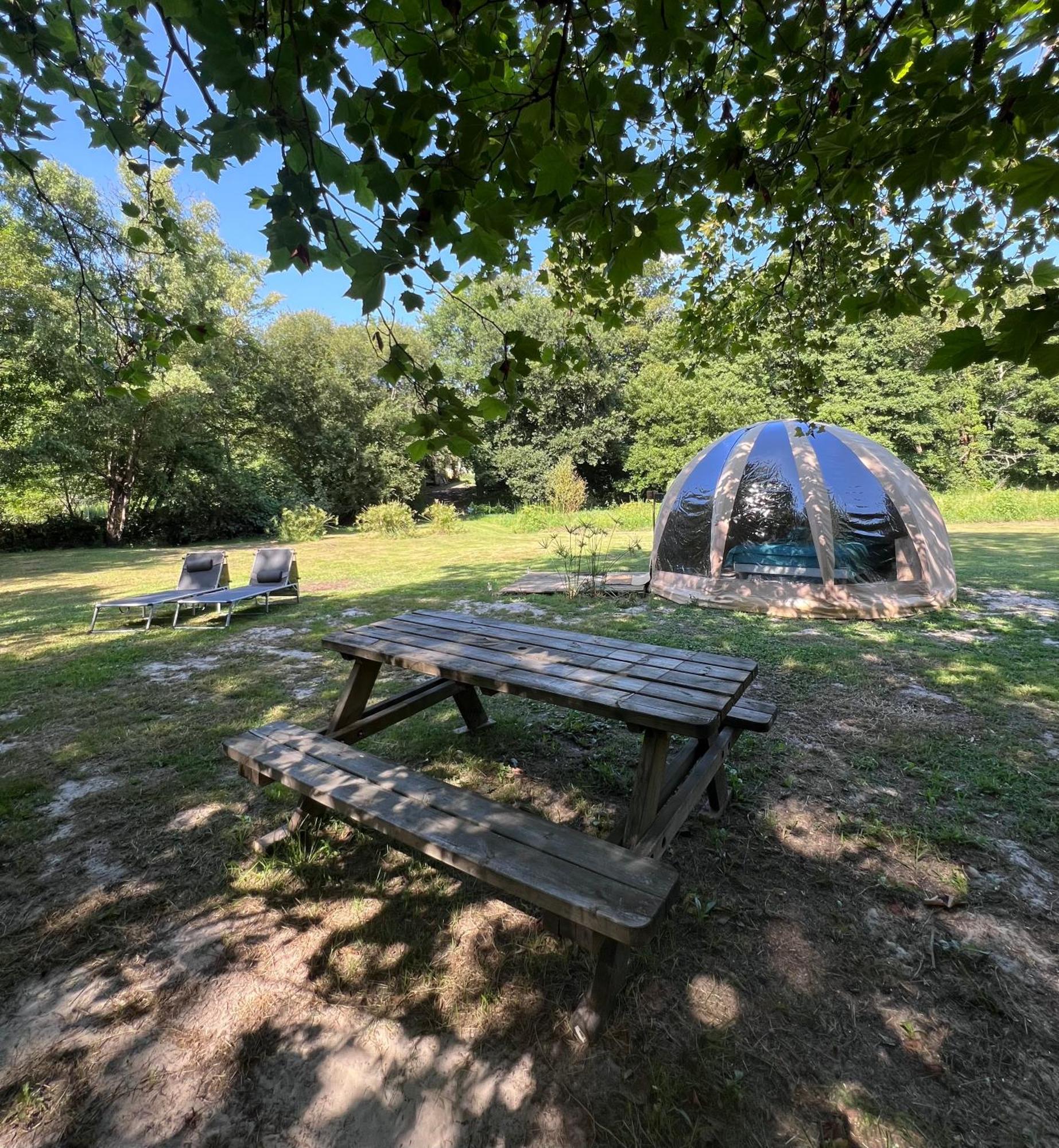 La Wigwam Bleu Du Domaine Du Pas De L'Ane Hotel Mios Luaran gambar